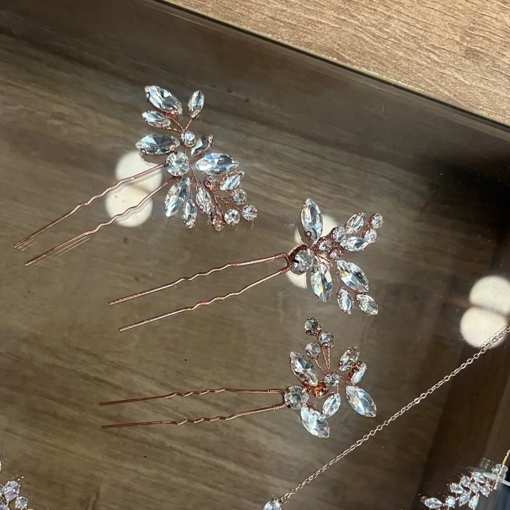 Rose Gold Accessory Set - Picture 5 of 6